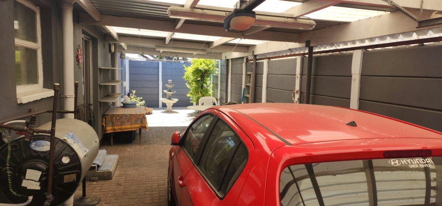 3 Bedroom Property for Sale in Portlands Western Cape